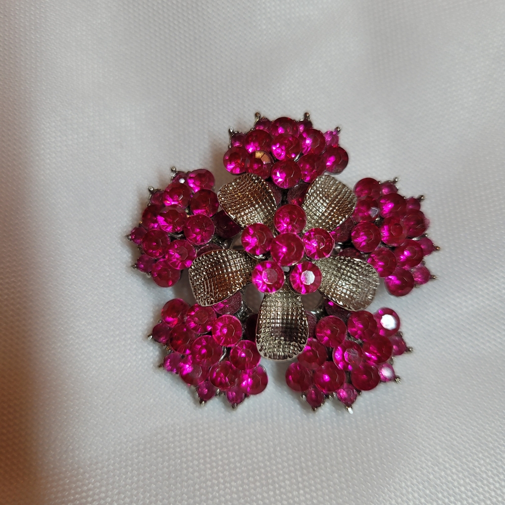 Pink Floral Rhinestone Brooch - Picture 2 of 4